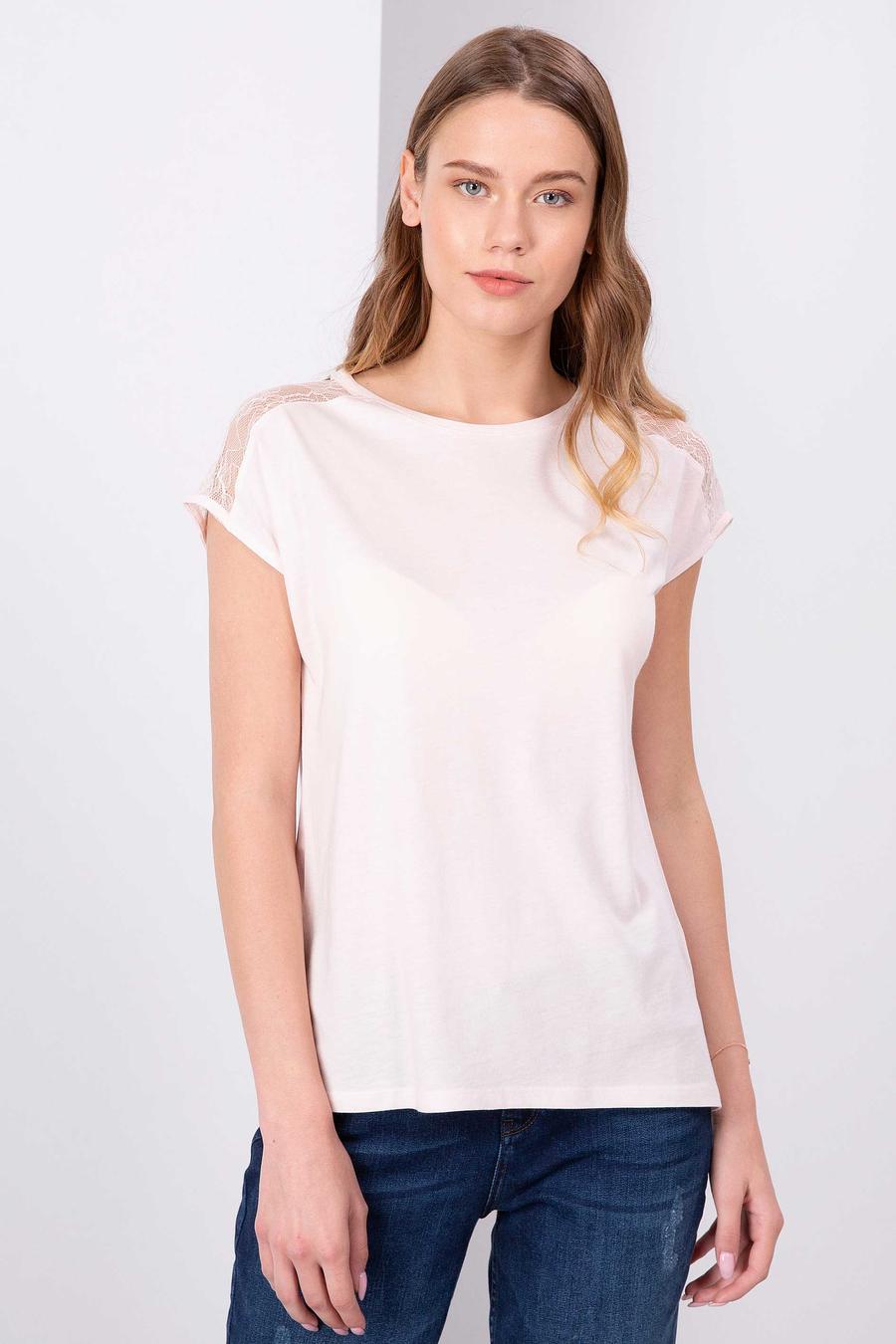 تی شرت یقه گرد صورتی  استاندارد آستین کوتاه زنانه  پیرکاردین