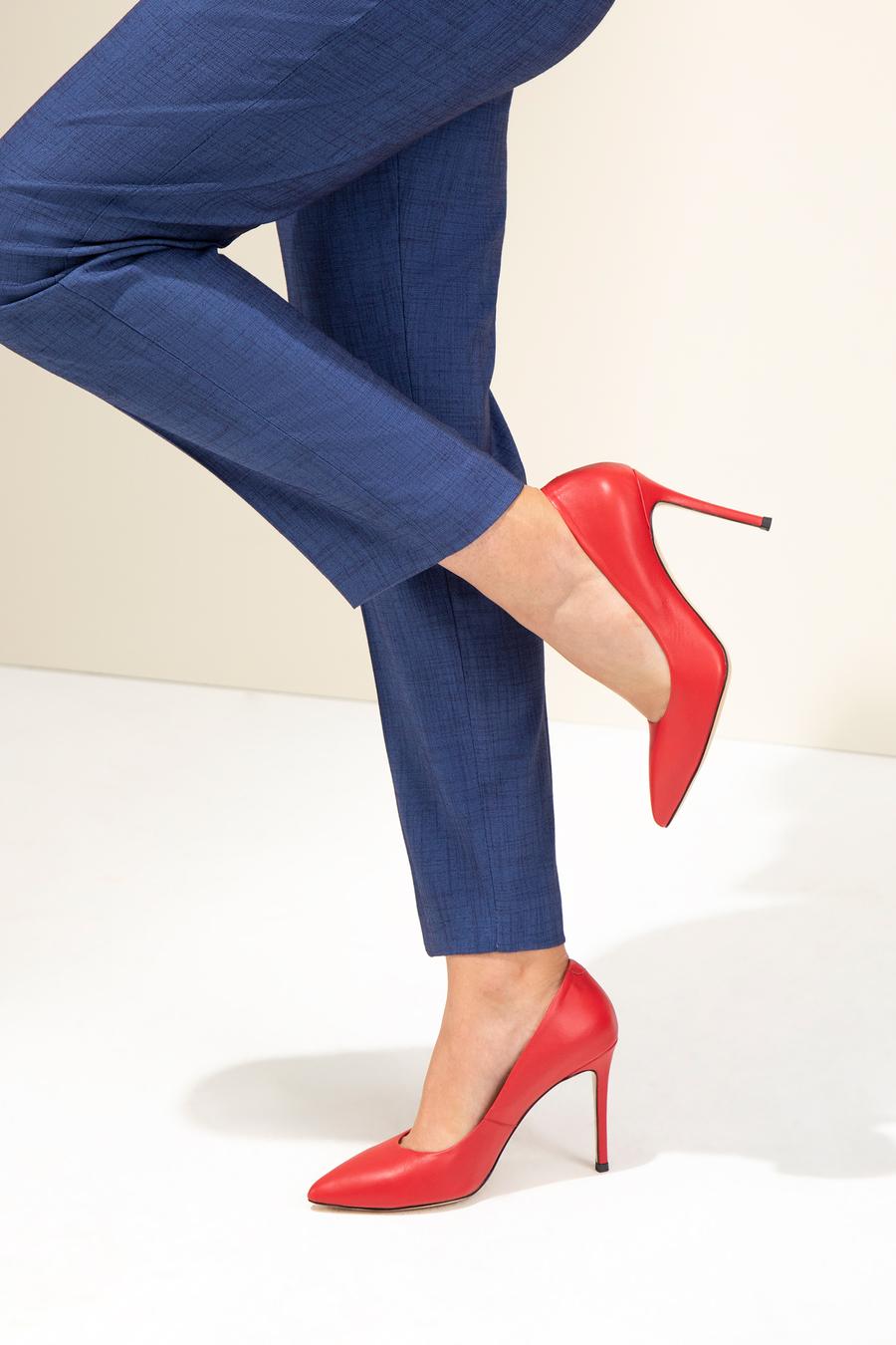 کفش  قرمز  استاندارد  زنانه  پیرکاردین