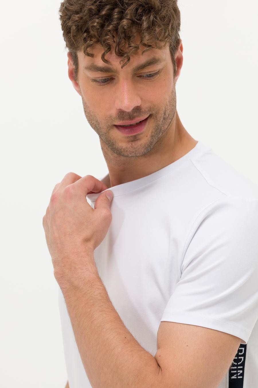 تی شرت یقه گرد سفید  اندامی آستین کوتاه مردانه  پیرکاردین